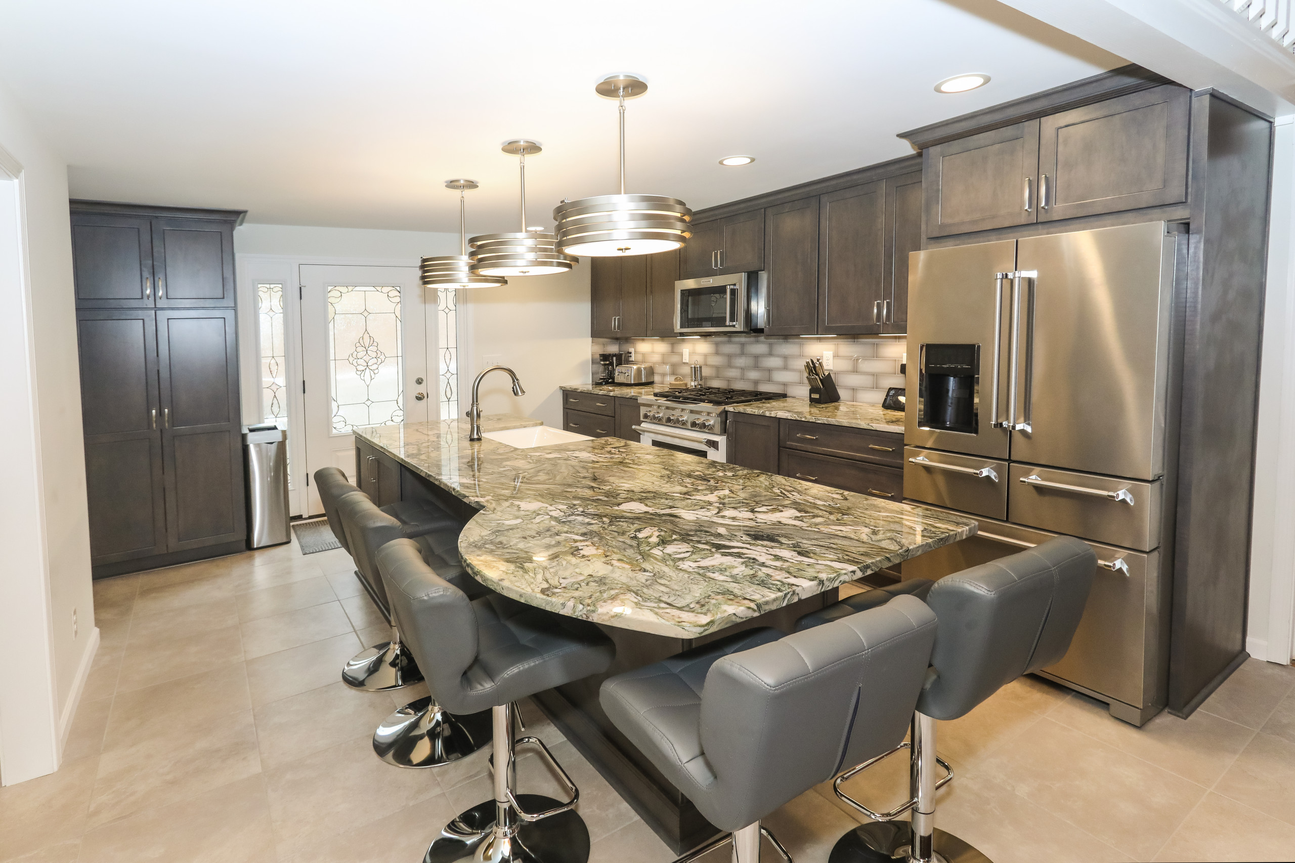 Gainesville Lake Home Remodeling - Kitchen, Butler's Pantry & Laundry