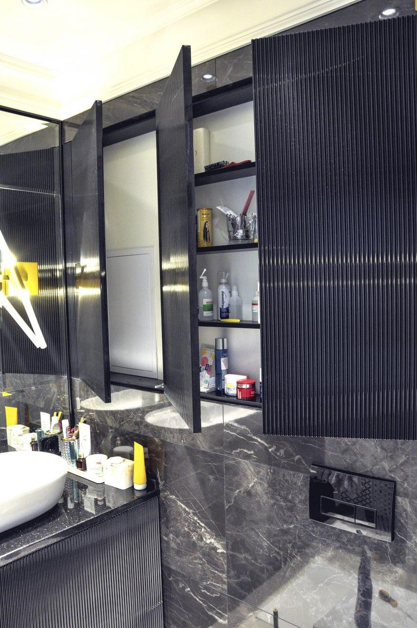 Встроенный шкафчик