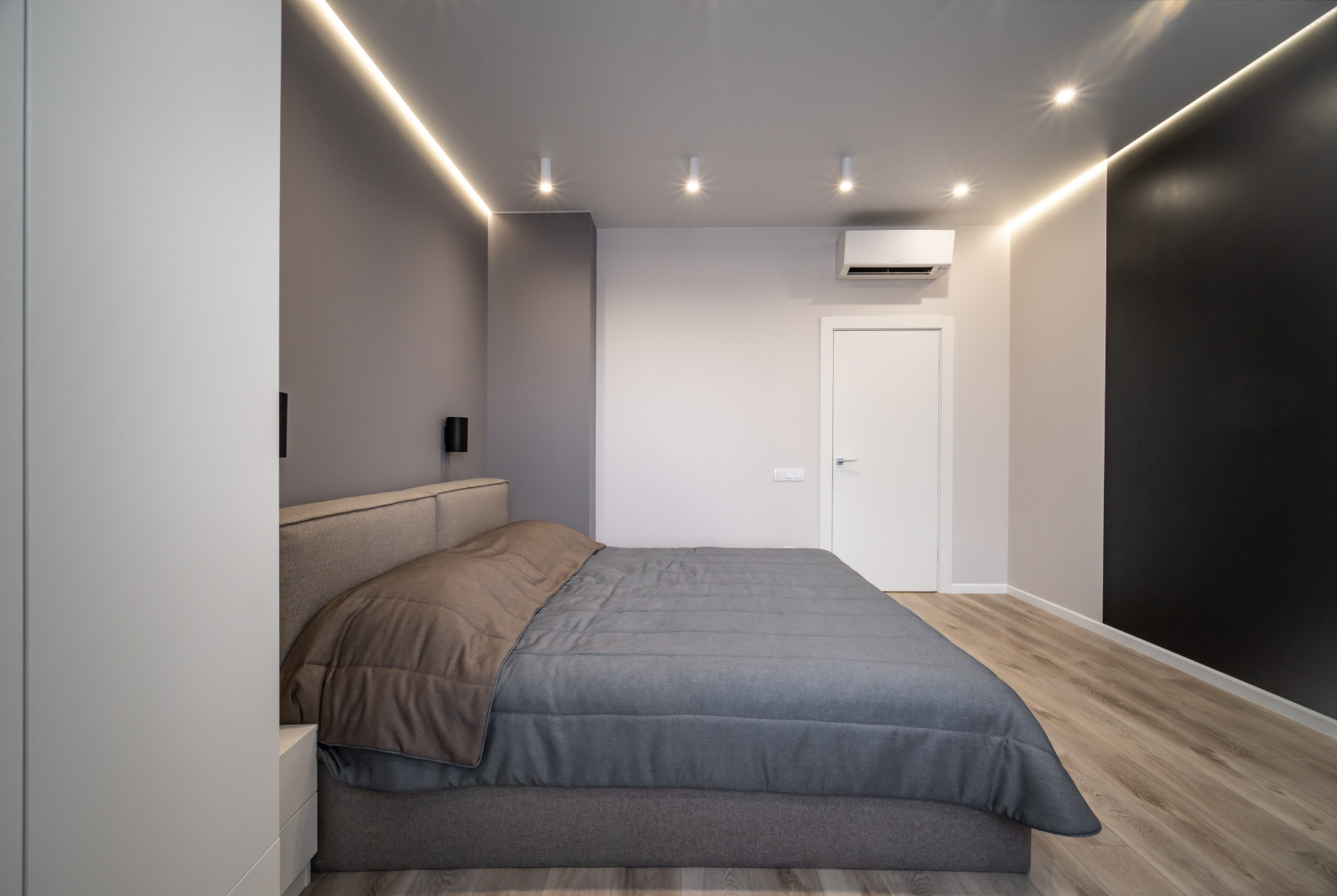 Teen boy bedroom in gray tones