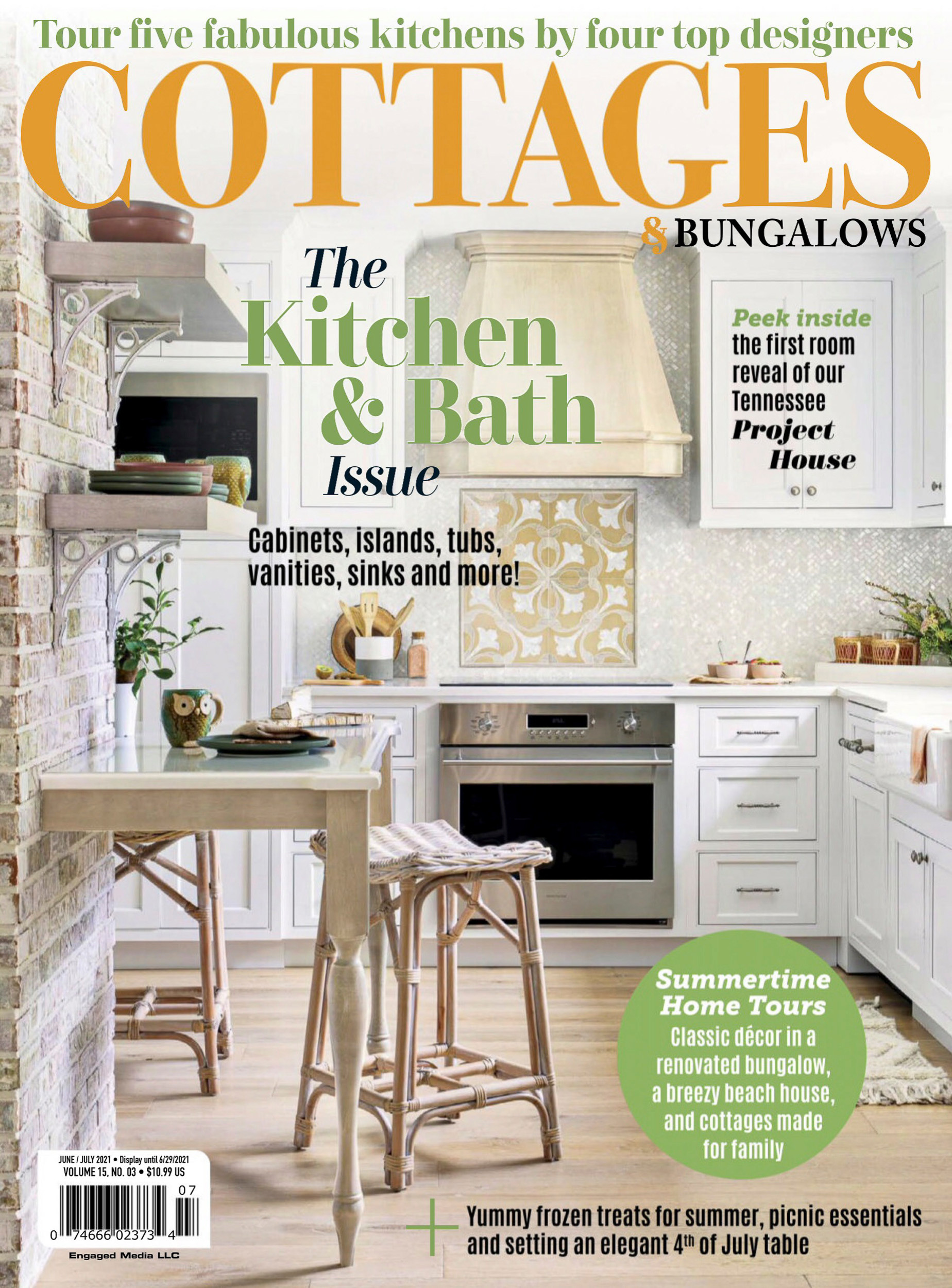 Eclectic kitchen photo in Miami