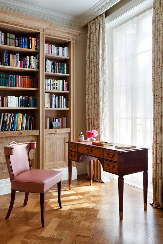 This is an example of a traditional home office in London.