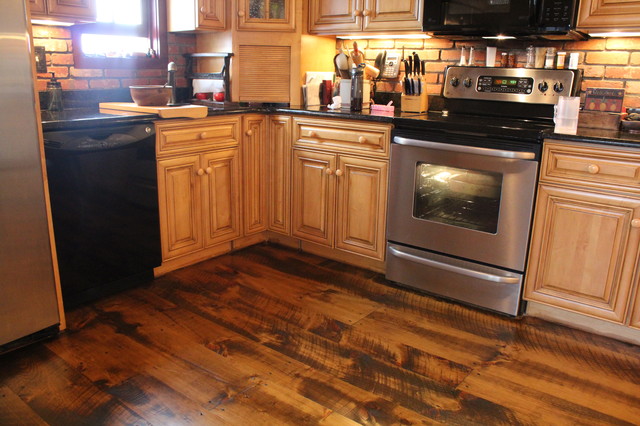 Circular Sawn Wide Plank Pine Floors