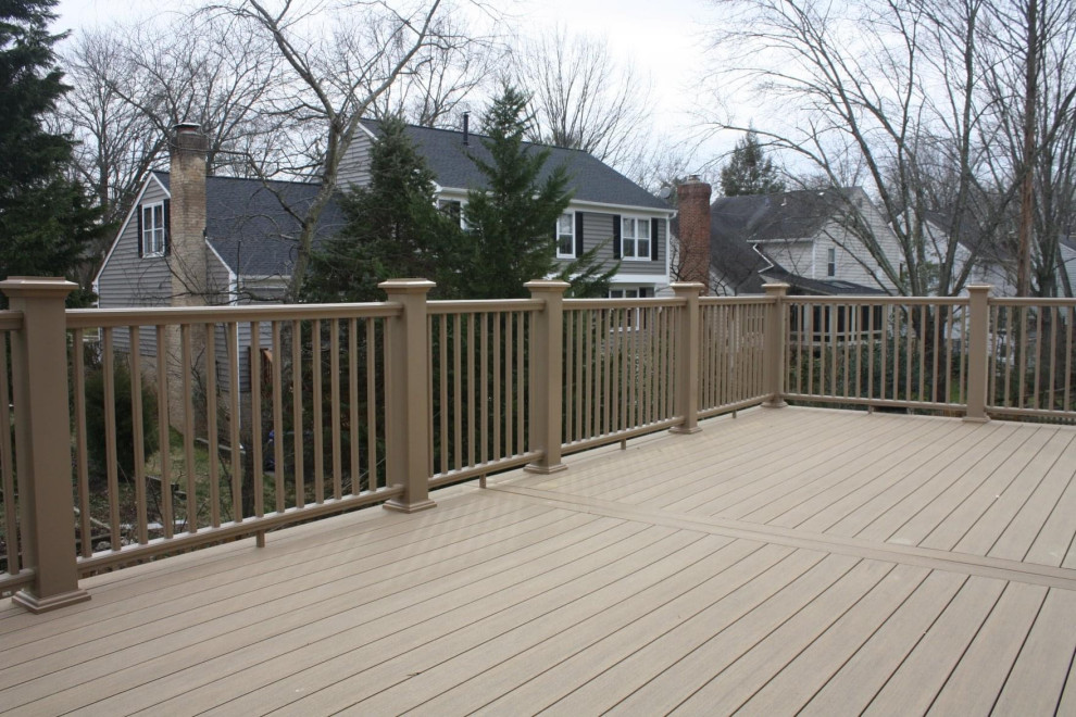 Fairfax Station Sunroom & Deck