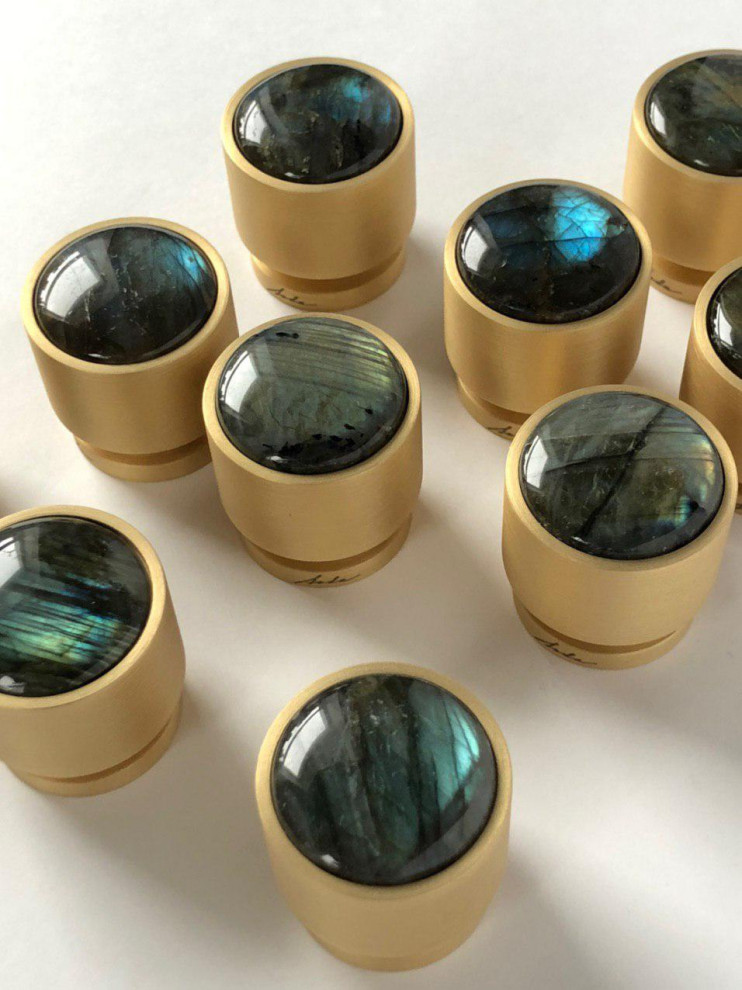 Ручки для мебели