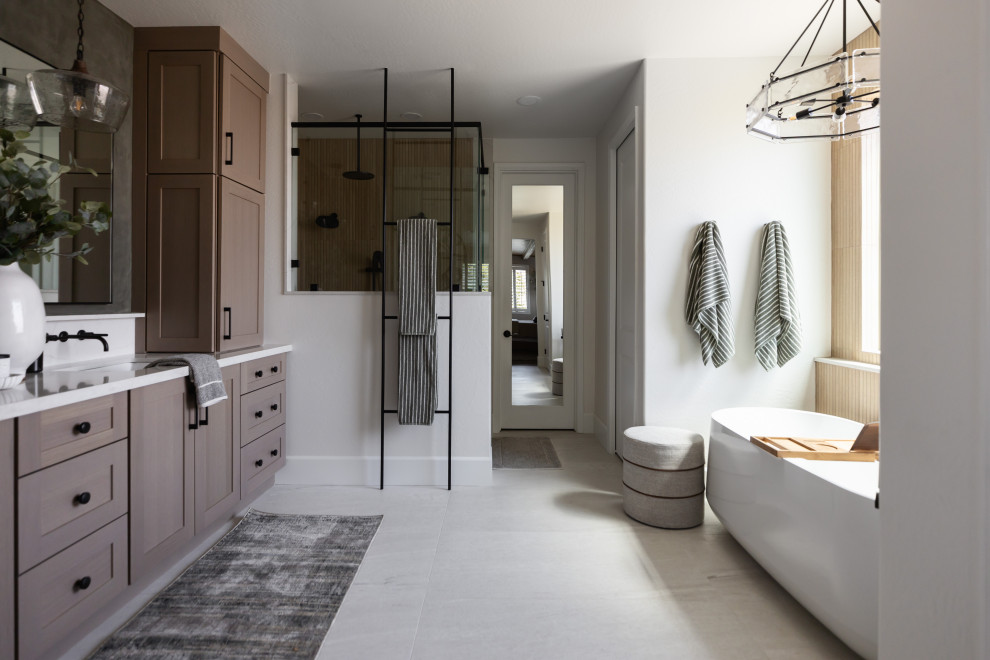 Inspiration for a transitional bathroom remodel in Phoenix