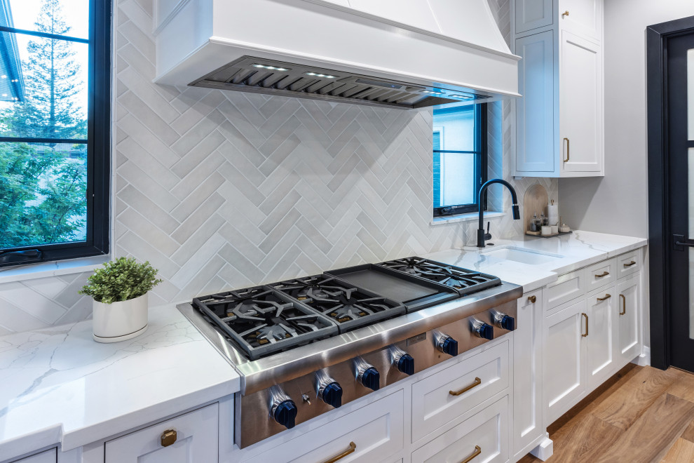 Professional Range Hood & Herringbone Tile Backsplash Kitchen | French Country T