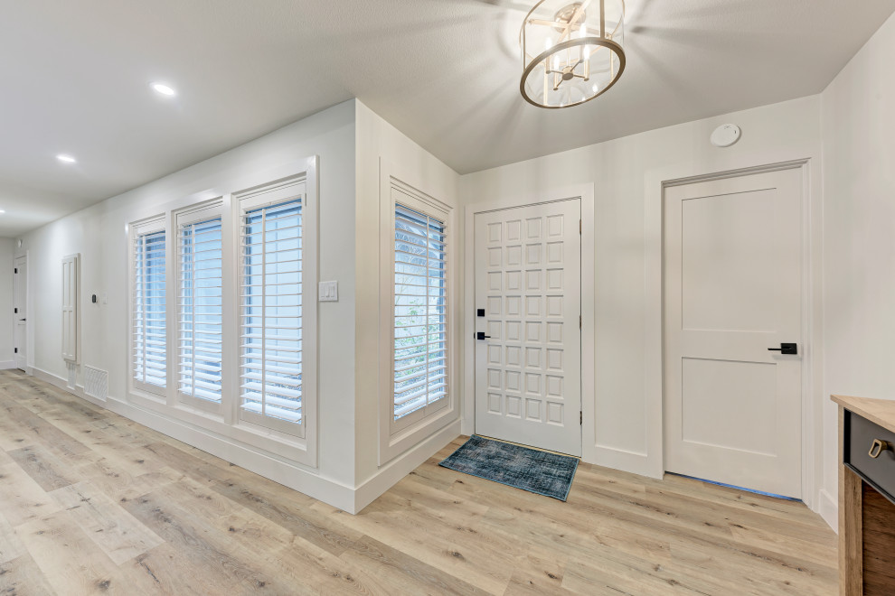Inspiration for a transitional entryway remodel in Austin