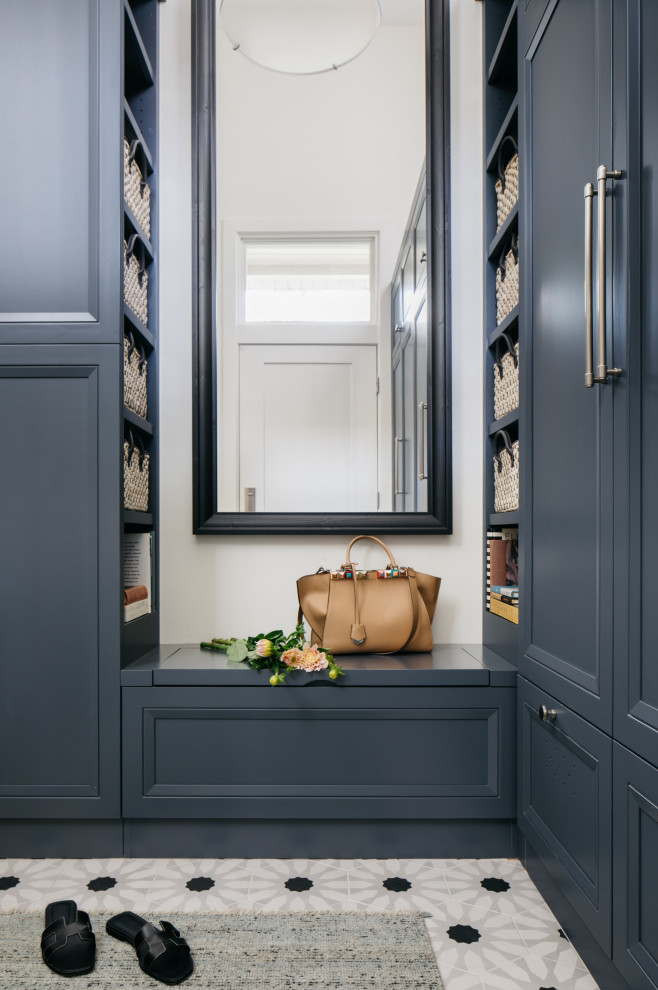 Entryway - transitional entryway idea in Denver