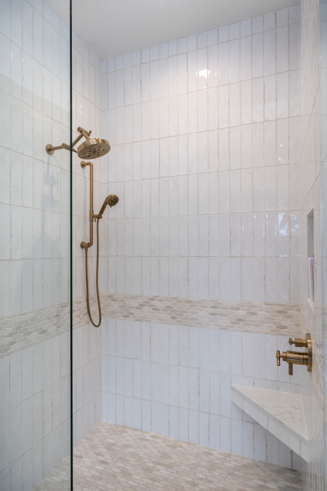 Bathroom - transitional bathroom idea