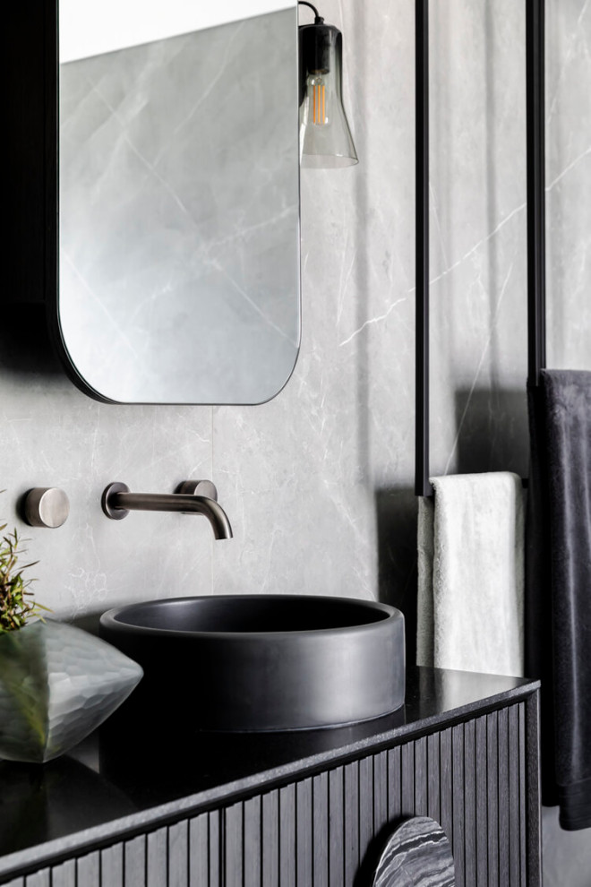 Inspiration for a large contemporary master bathroom in Sydney with a floating vanity.