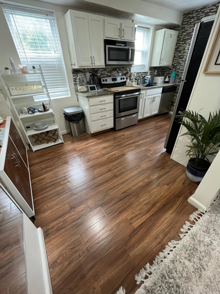 Kitchen - rustic kitchen idea in DC Metro