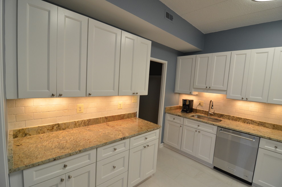 Home design - transitional home design idea in DC Metro
