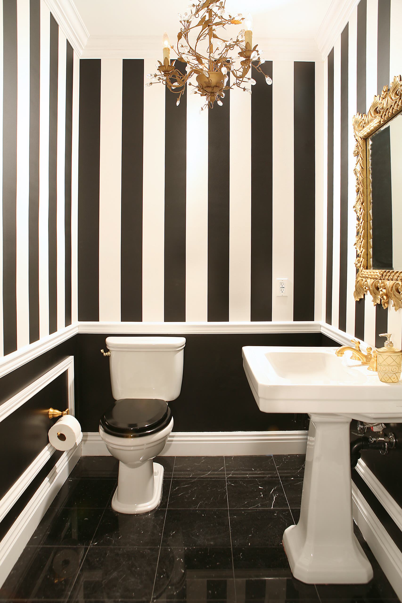 How To Decorate With Black And White Stripes • One Brick At A Time