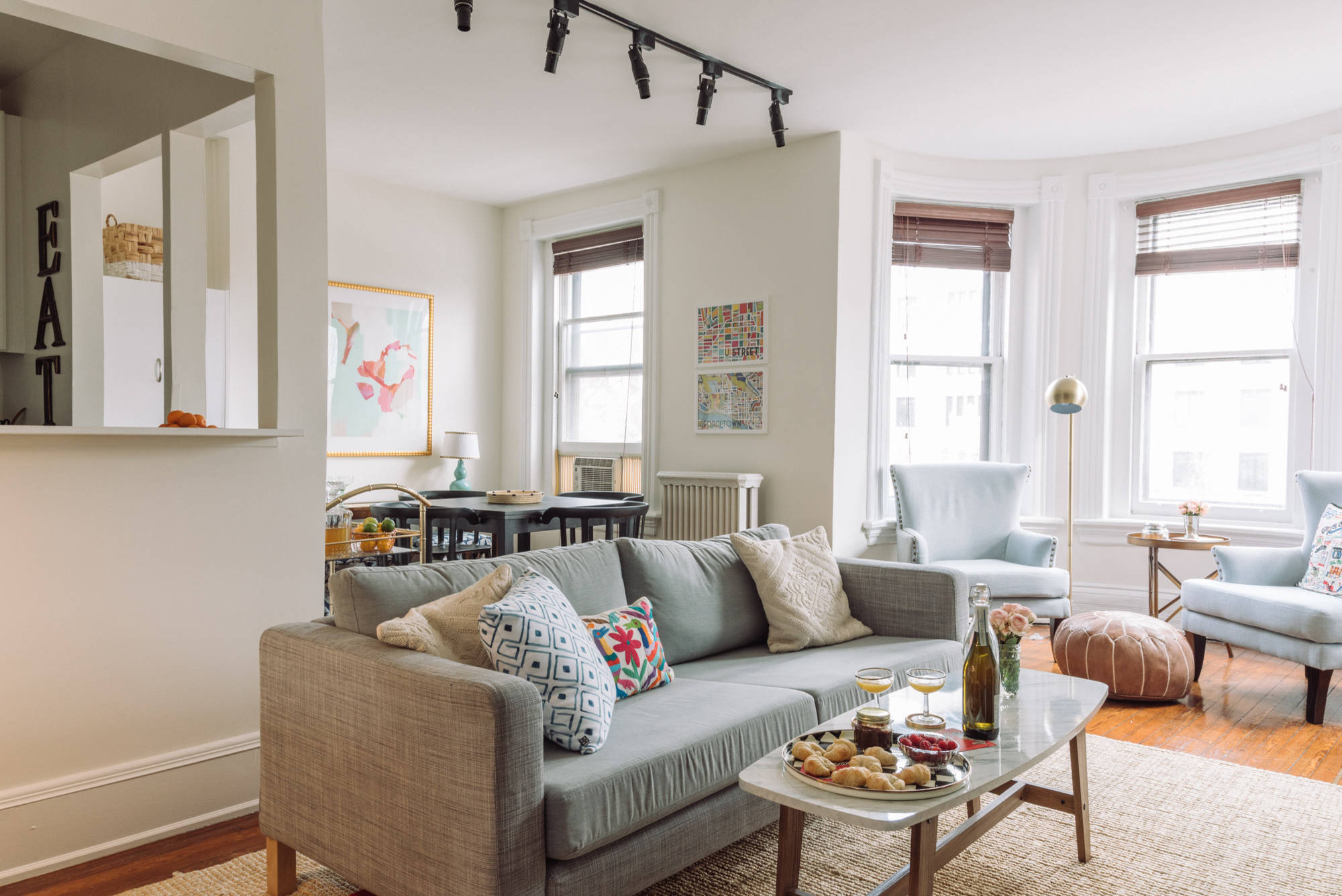 My Houzz: Sweet Styling Details in a D.C. Apartment, image size:2000x1336