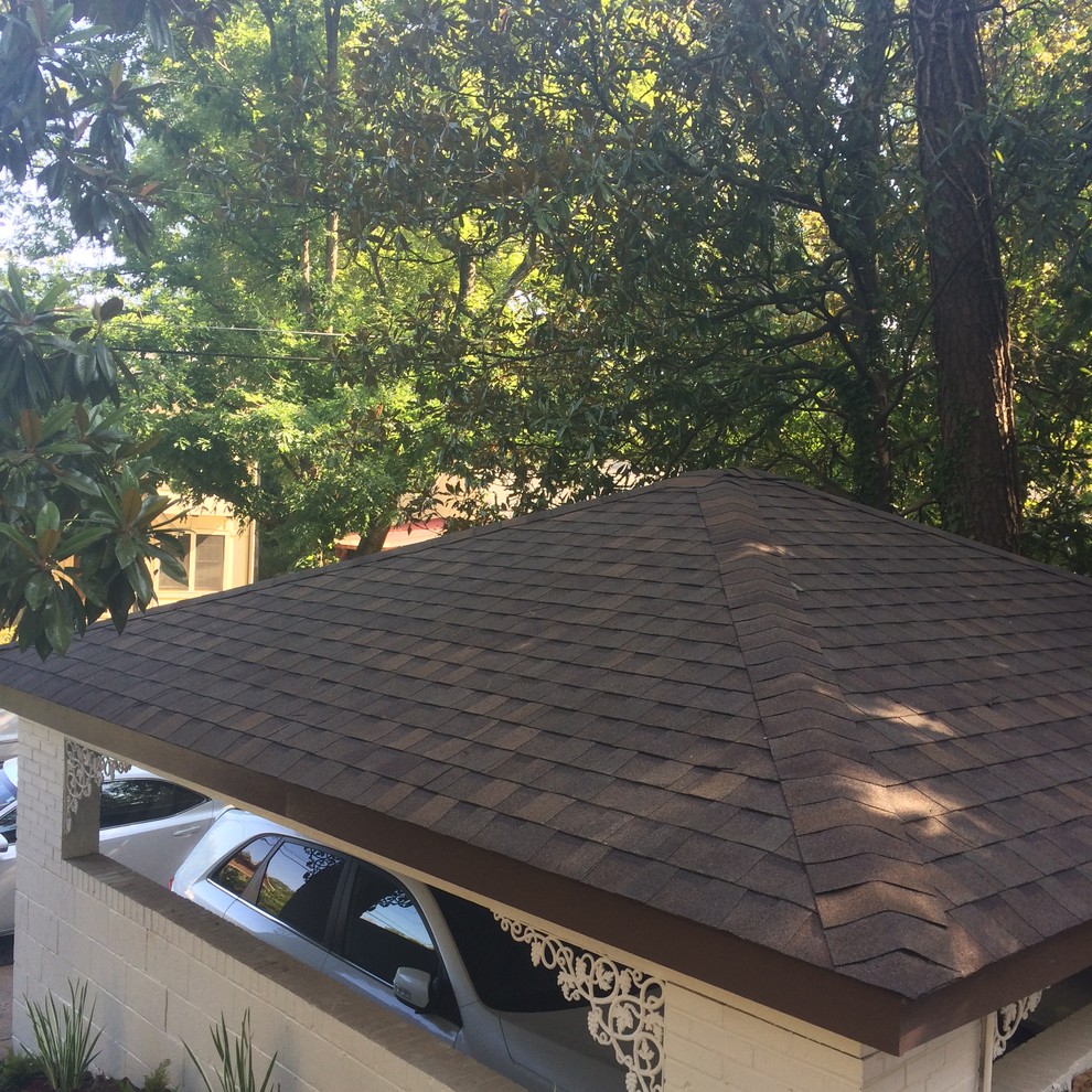 Example of a mountain style deck design in Atlanta
