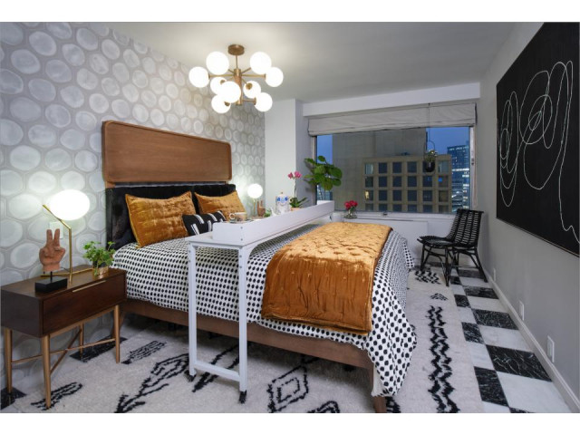 Luxurious Condo moderno-camera-da-letto