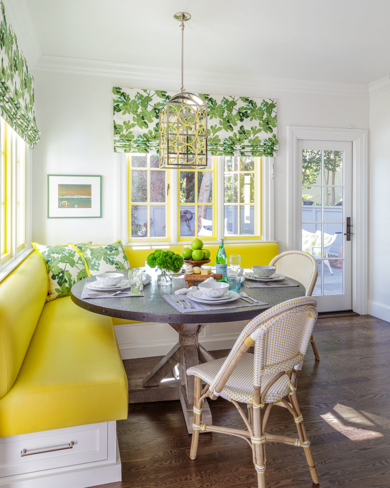 Dining room - traditional dining room idea in San Francisco