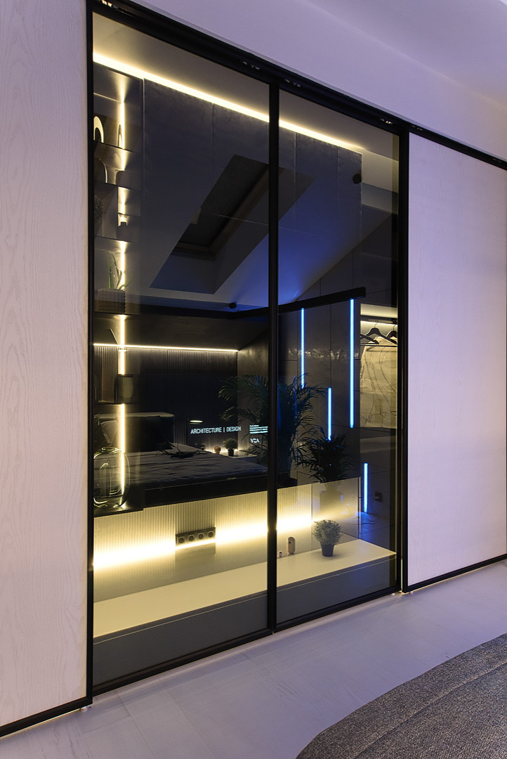 Пещера под водопадом