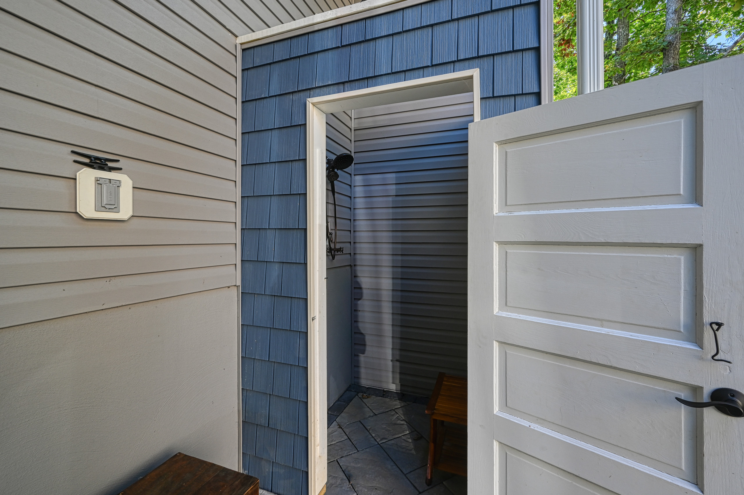 Malloy Outdoor Shower