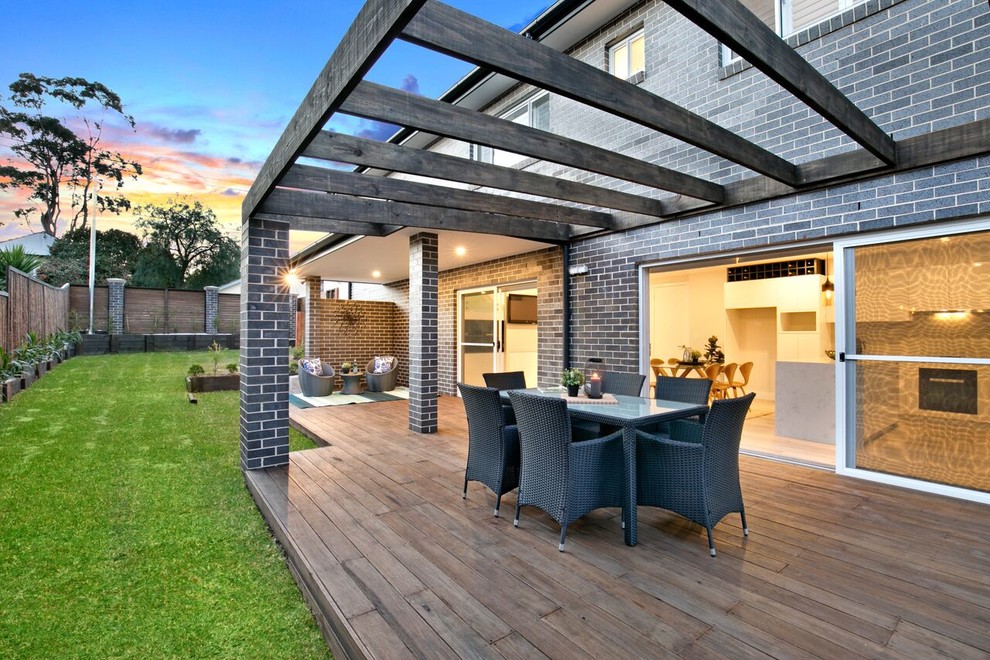 This is an example of an industrial deck in Sydney.