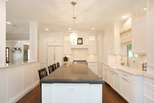 Kitchen - transitional kitchen idea in Orange County