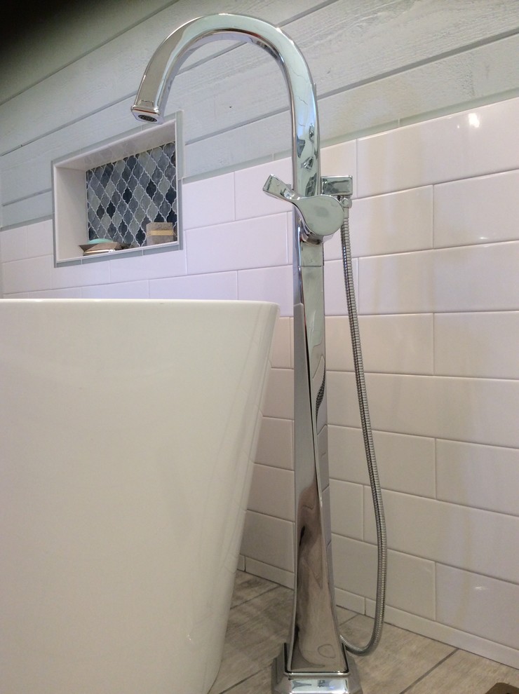 Example of a transitional bathroom design in Phoenix