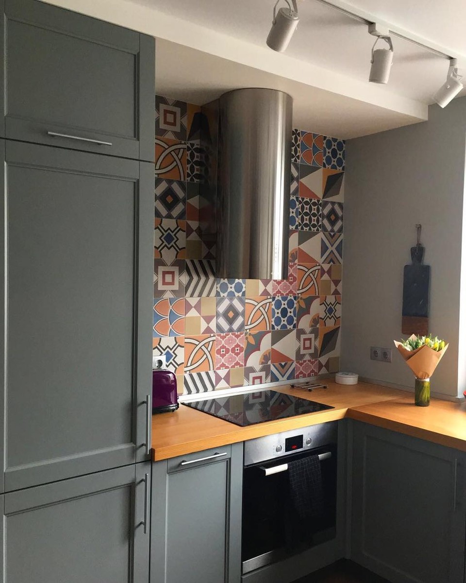 Кухня с фасадами из массива ясеня