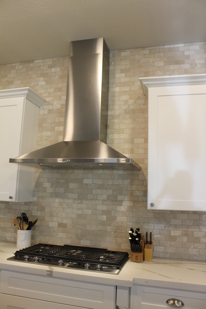 Inspiration for a transitional kitchen remodel in Phoenix