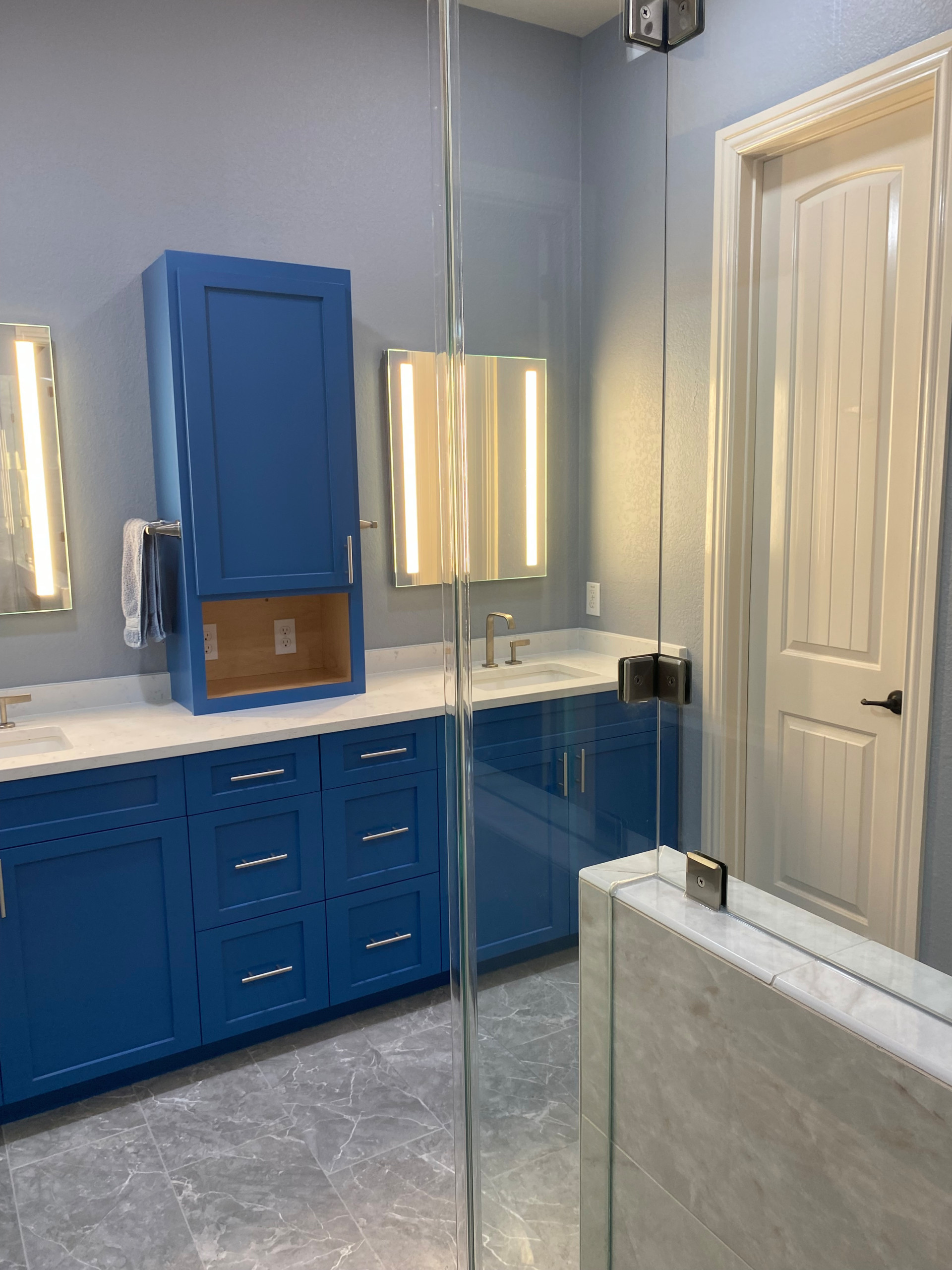 Helotes Master Bath