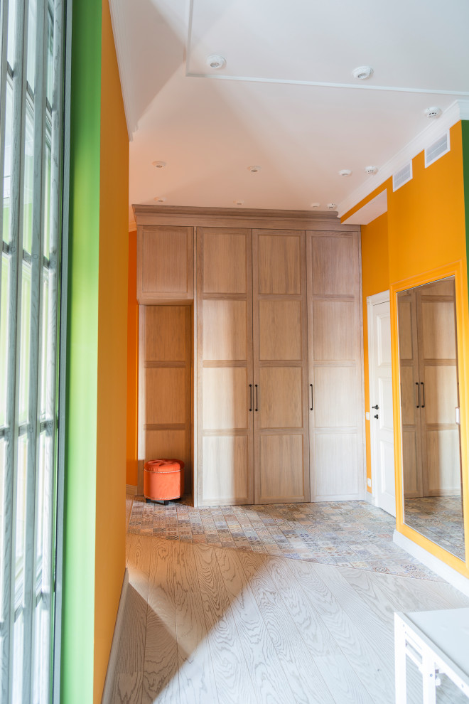 Встроенный шкаф в детскую из массива дуба