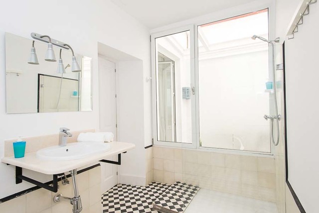 Bathroom Projects mid-century-badezimmer