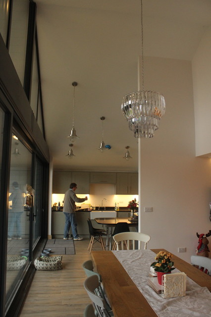 The Oaks contemporary-vardagsrum