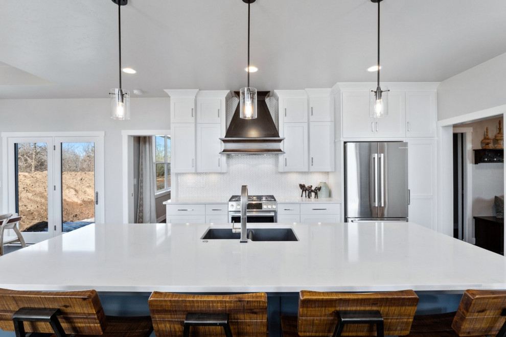 Kitchen - transitional kitchen idea