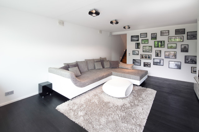Umbau FI10 contemporary-living-room