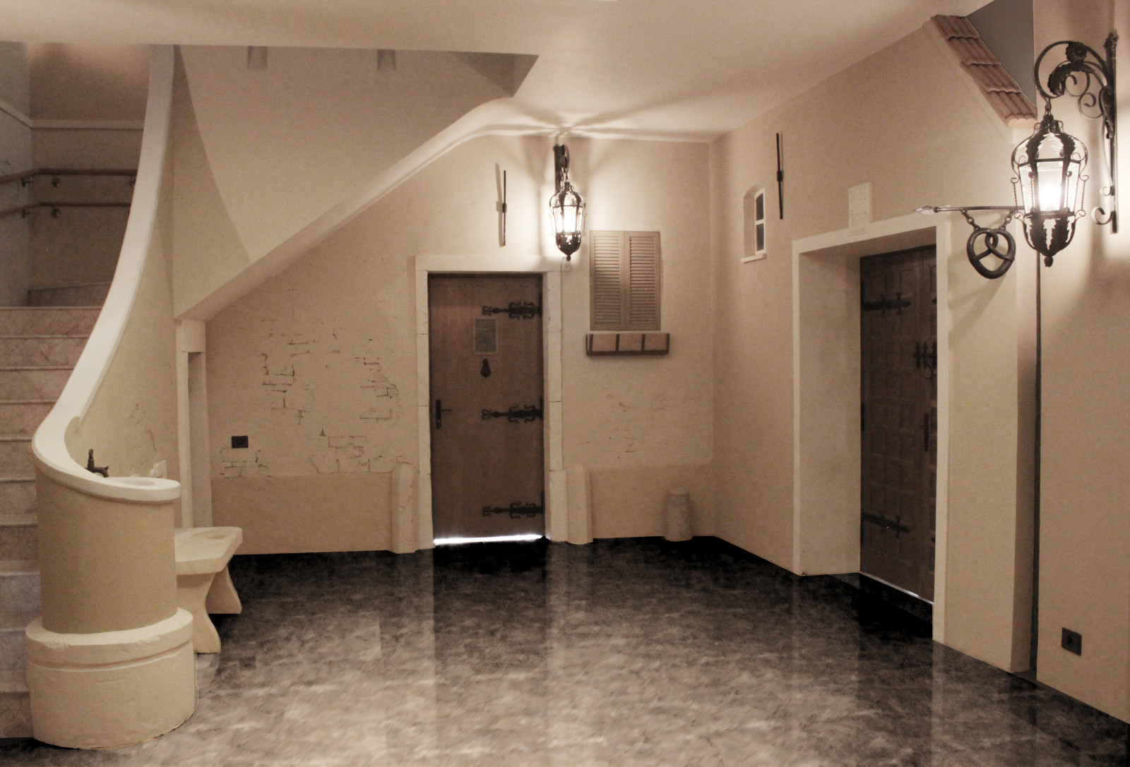 Реконструкция интерьера в загородном доме