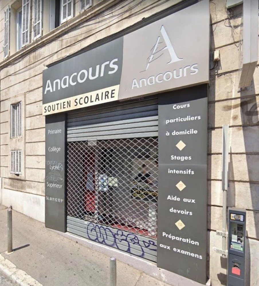 Architecture de Façade : Modernisation d'une Agence de Services — Marseille