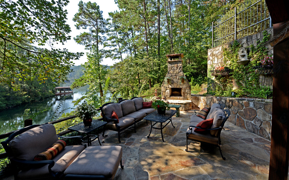 Photo of a traditional patio in Atlanta with a fire feature.