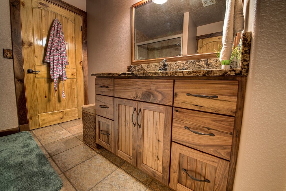 Mountain style home design photo in Orange County