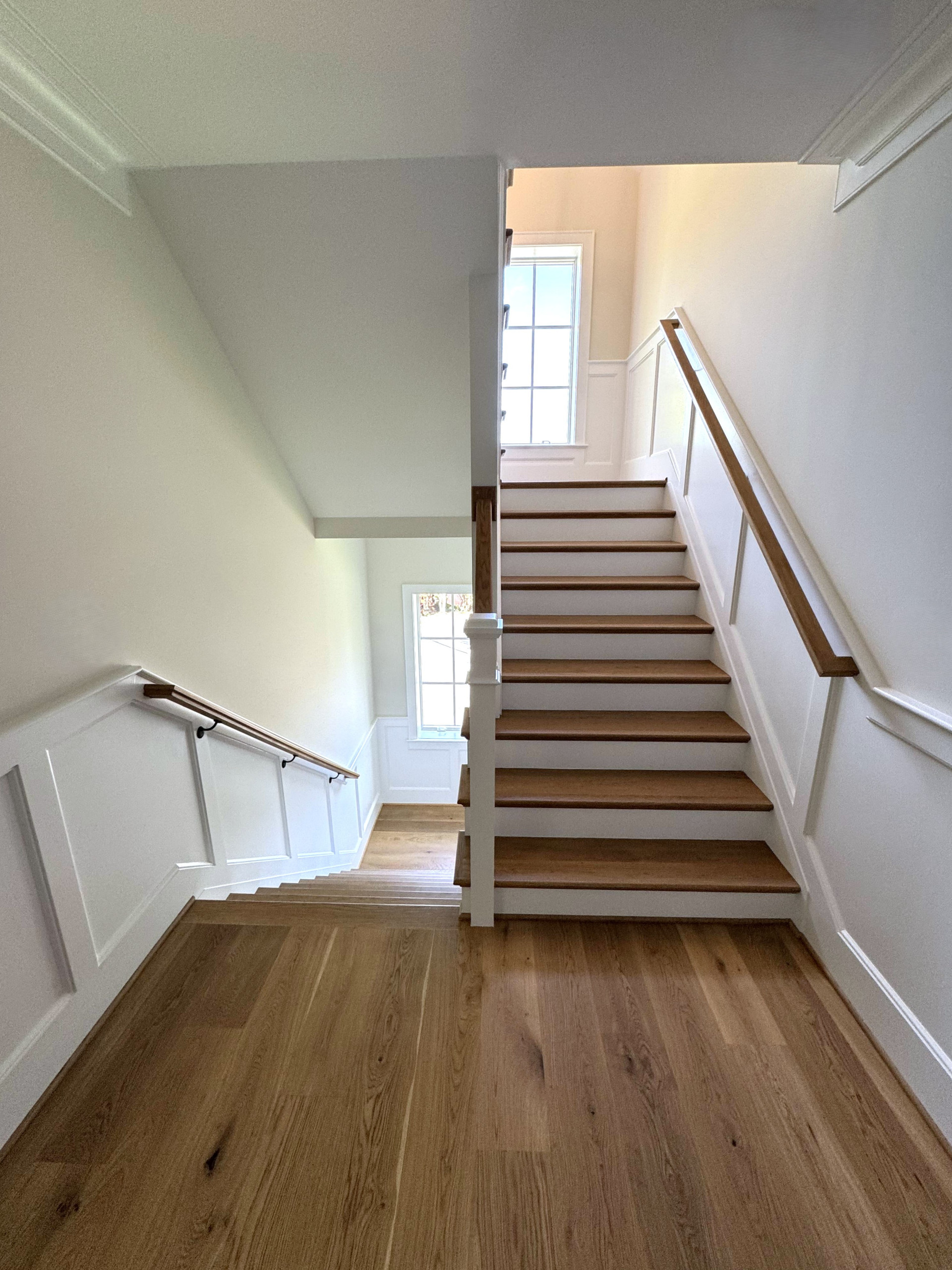 141_Timeless U Shaped Stair with Traditional Box Newels, Arlington, VA 22207
