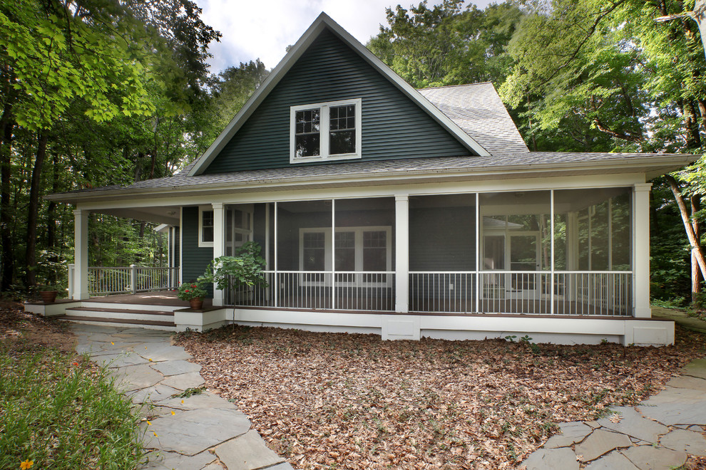 Photo of a traditional exterior in Grand Rapids.