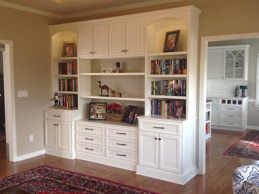 Home design - transitional home design idea