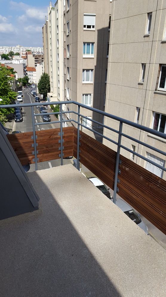 Inspiration for an urban balcony in Paris.