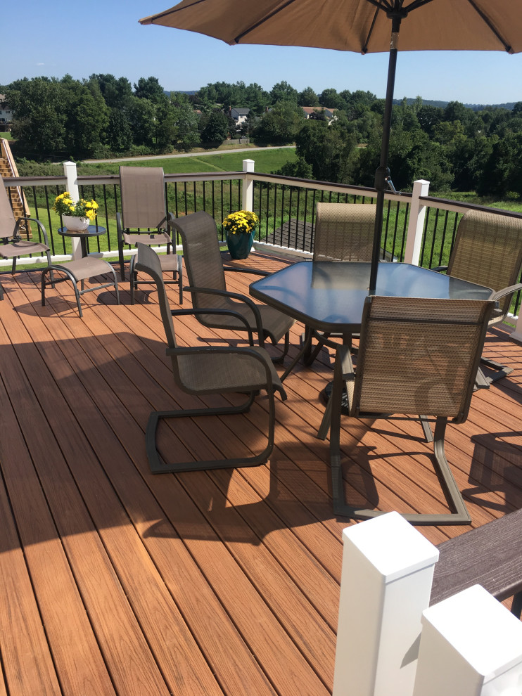 Design ideas for a traditional deck in Other.
