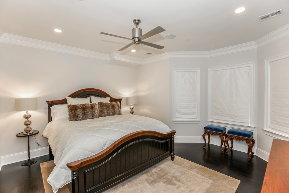 Transitional home design photo in DC Metro