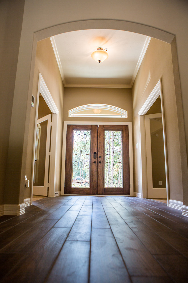Mountain style entryway photo in Houston