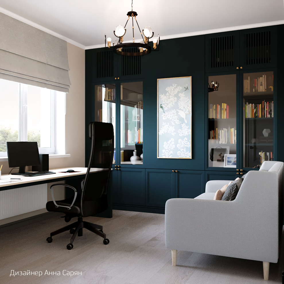 Кабинет в загородном доме в стиле неоклассика