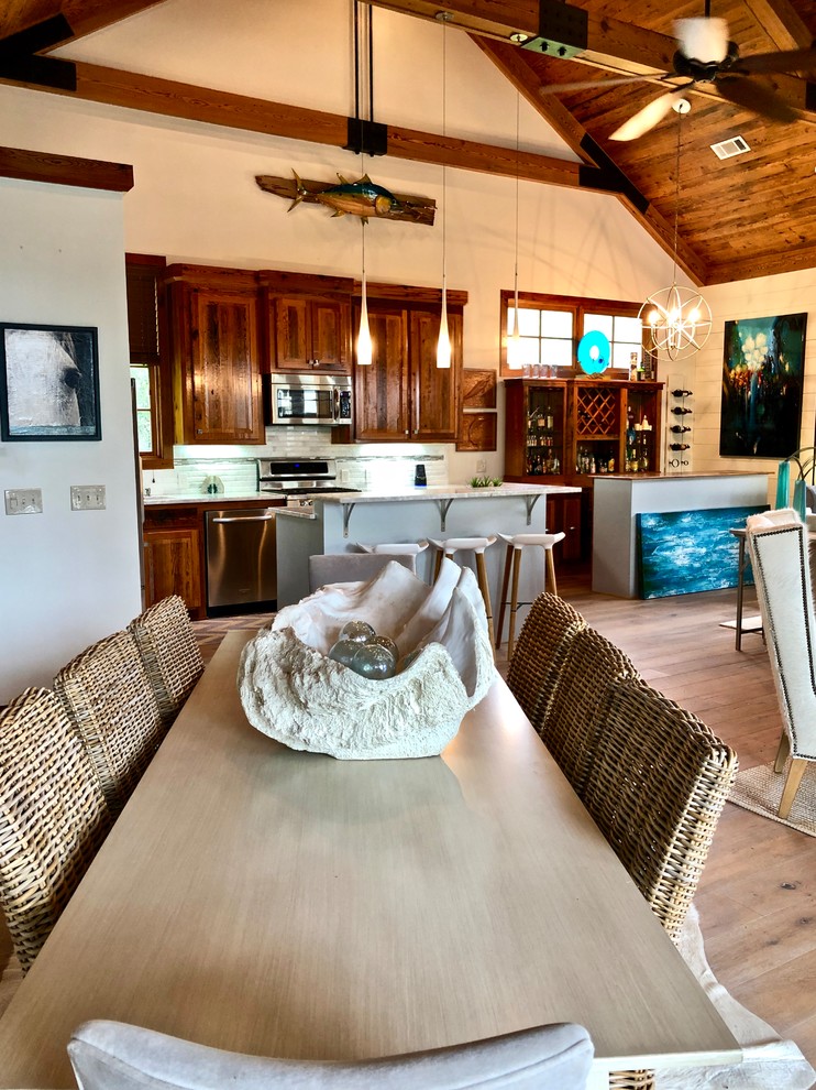 Inspiration for a transitional home design remodel in Jackson
