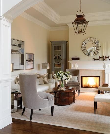 Inspiration for a timeless living room remodel in Toronto