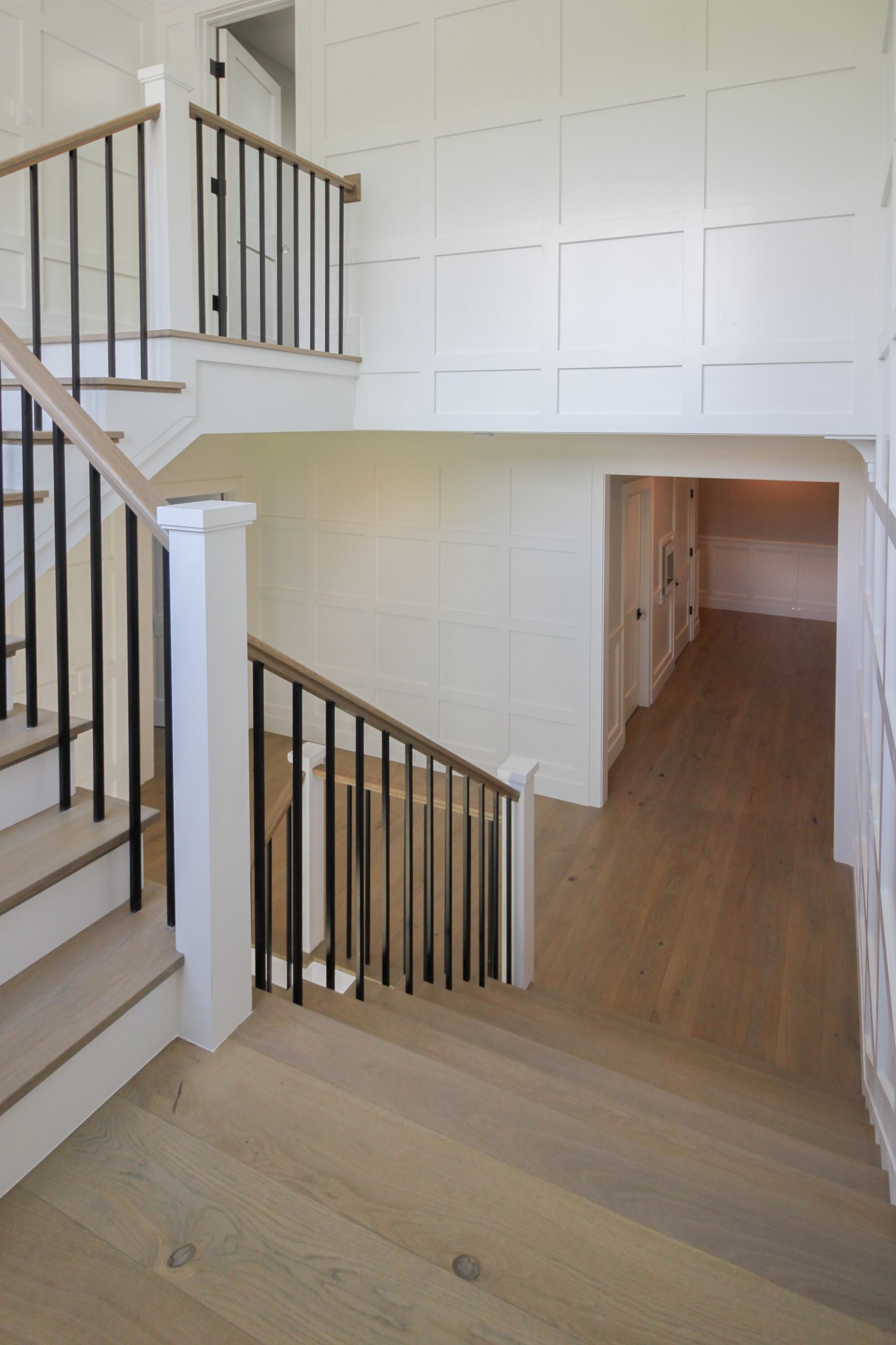 87_Welcoming and Functional Contemporary U-shaped Staircase, Arlington, VA 22207