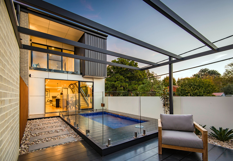 Design ideas for a contemporary pool in Canberra - Queanbeyan.